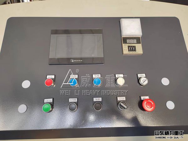 630噸四柱油壓機組成