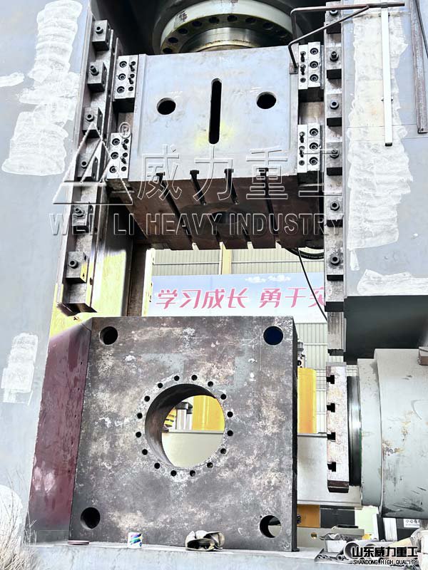 2000噸多向鍛造液壓機主缸1200,側缸800
